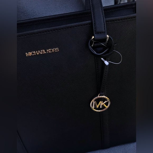 NWT Michael Kors Black Leather Tote Bag - Picture 13 of 16